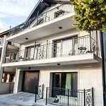 чайка, Chaika 3*