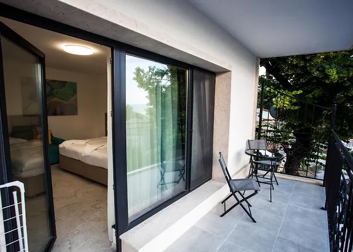 чайка, Chaika Guest house 3*